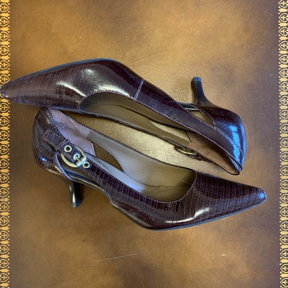 Circa Joan and David - Callalily kitten heels - Picture 3 of 4